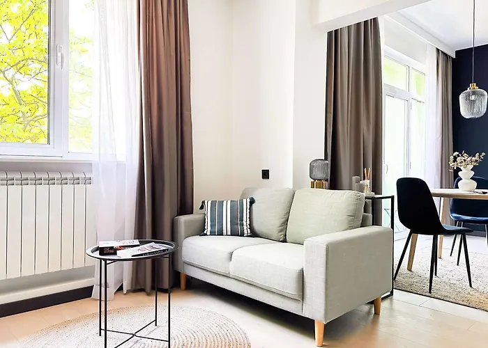 Duplex Retreat 2 Balconies, Wi-fi * 소피아