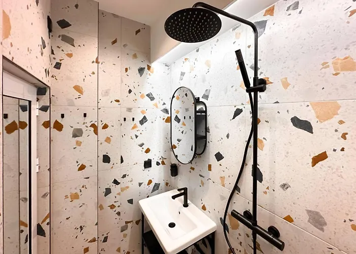 Duplex Retreat 2 Balconies, Wi-fi 소피아