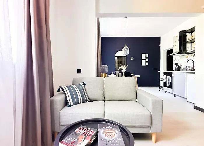 Duplex Retreat 2 Balconies, Wi-fi * 소피아